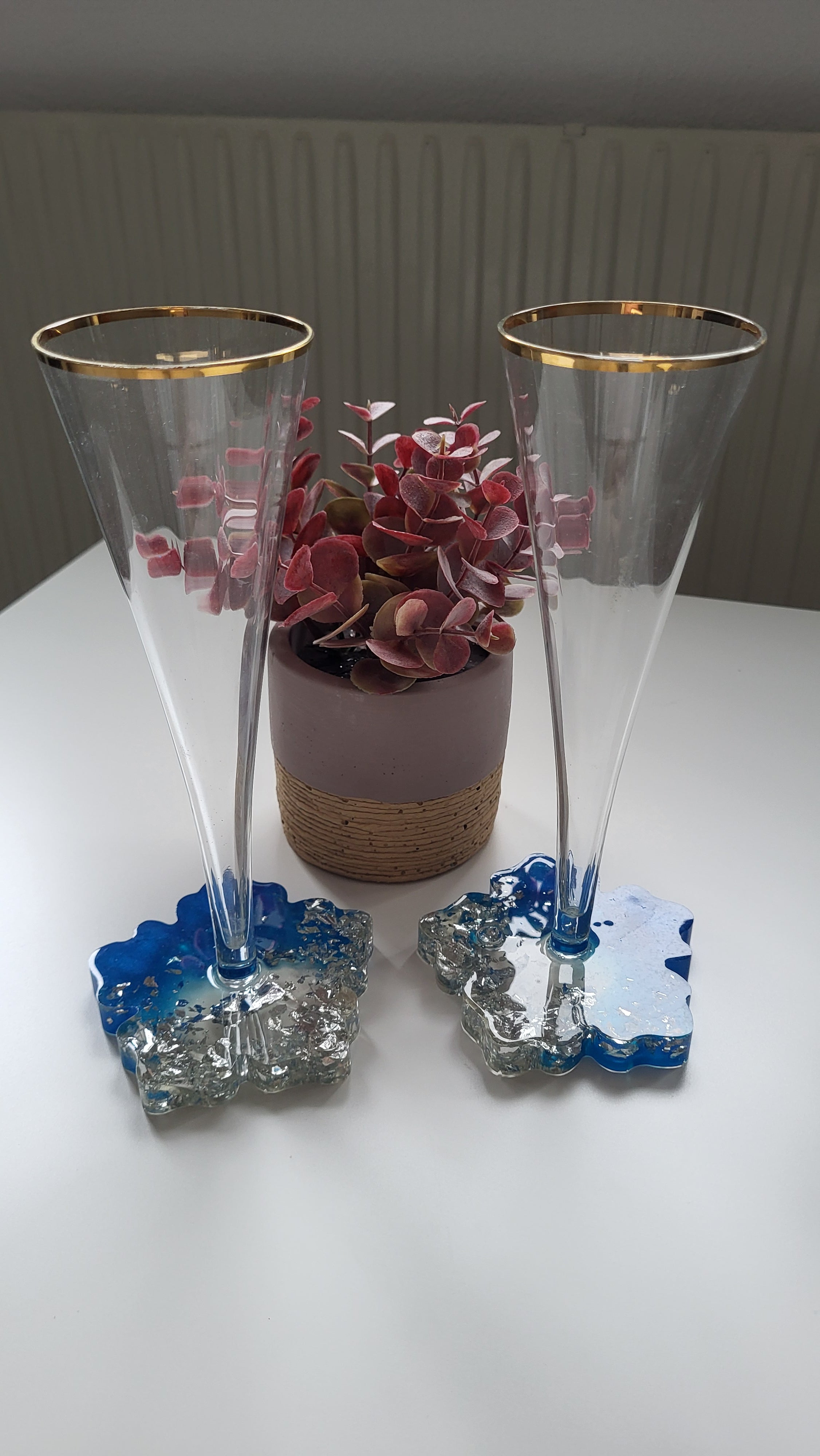 Sektgläser mit Untersetzer